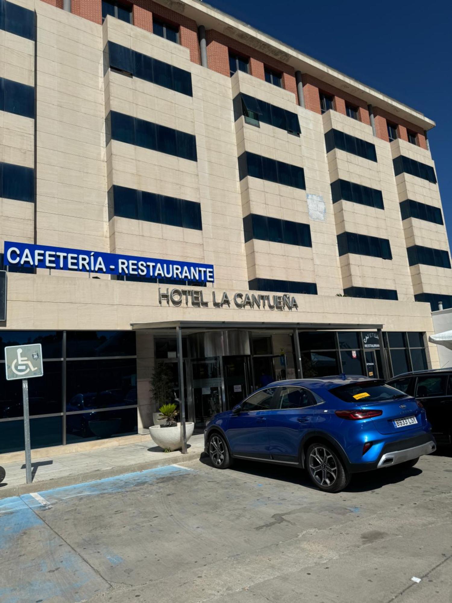 La Cantuena Hotel Parla Ngoại thất bức ảnh