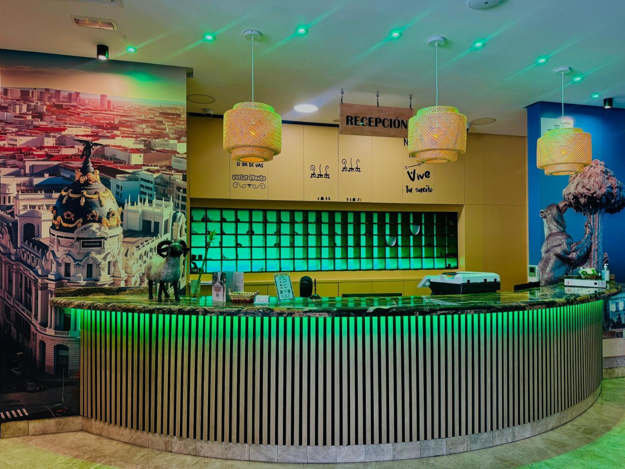La Cantuena Hotel Parla Ngoại thất bức ảnh